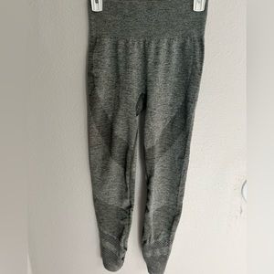 Athletic leggings